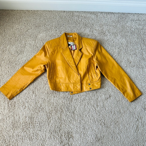 VINTAGE Yellow Cropped Genuine Leather Double Breast Jacket By Yucatan Bay Sz M - Picture 12 of 13